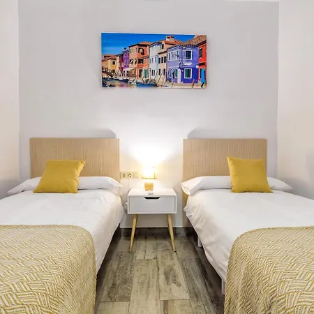 Essence, Parking Incluido Junto Al Centro Y Casco Historico