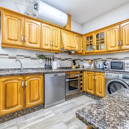 Essence, Parking Incluido Junto Al Centro Y Casco Historico *